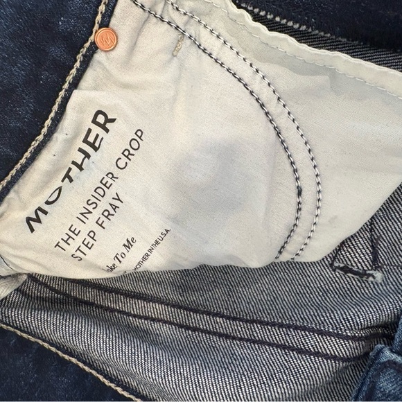 NWOT Mother denim, insider crop fray style in color “sake to me.” Size 26. - Picture 5 of 8